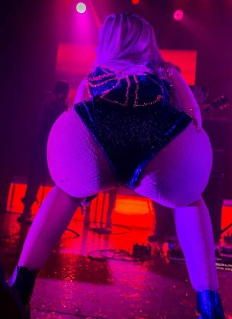 Iggy Azalea Up Close And Personal Porn Pic Eporner