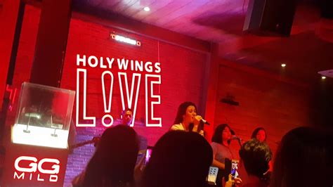 Kalo kalian penasaran, bisa order di app nya holywings guys! RAISA - Usai Disini LIVE at Holywings Makassar 18042018 ...