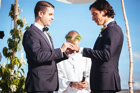 Traditions That Are Making A Big Comeback At Same Sex Weddings