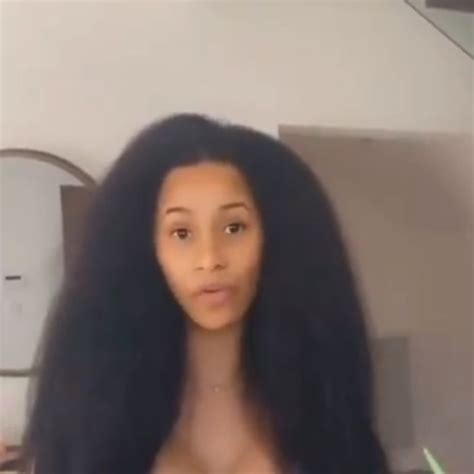 Cardi B Shows Off Her Natural Hair And Makeup Free Skin In Her New Video Watch In 2020