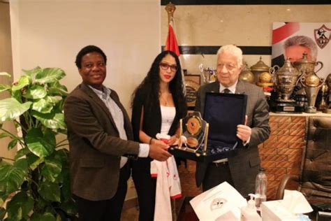 في التوقيت ذاته يلعب كايزر تشيفز الجنوب إفريقيا ضد سيمبا التنزاني في نفس الدور. مرتضى منصور يستقبل وفدا من نادي سيمبا التنزاني بالزمالك ...