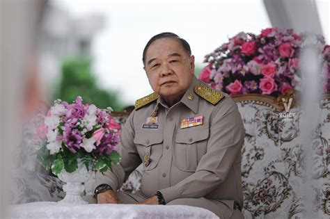 เคาะแล้ว ประวิตร ยืมนาฬิกาเพื่อนไม่ต้องรายงานบัญชีฯ เพราะเป็น 'ทรัพย์คงรูป' ด้านทนายเกิดผลชี้ บรรทัดฐานใหม่ อาจเปิดช่องทุจริต 'ประวิตร' เมินส่งนาฬิกาหรูให้ ป.ป.ช.สอบ ย้ำคืนเพื่อนหมดแล้ว