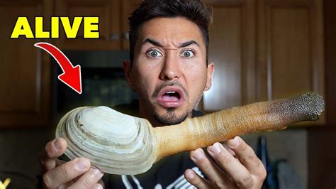 Eating Weird Things I Ordered Online Live Geoduck Youtube