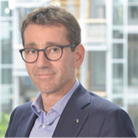 Es ist nicht nur sein dirk, der hape besonders am herzen liegt, es sind auch die haustiere, vor allem seine katzen. Dr. Dirk Henning Lenz - Director, Compliance: Global ...