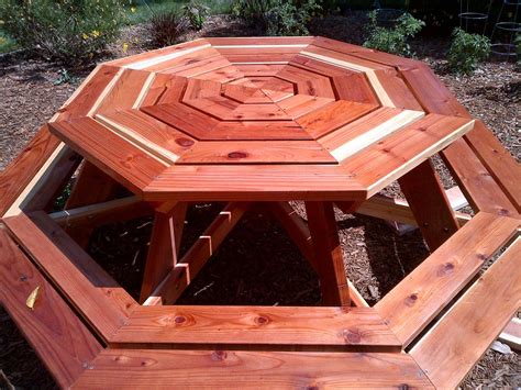 Octagon Picnic Table Made From Redwood Modified After Eight Years Ana White Octagon