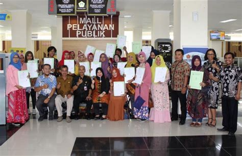 Puluhan UMKM di Gresik Kini Kantongi Izin Usaha Mikro Kecil