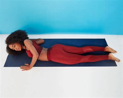 7 lying pectoral stretch 10 great stretches to do after an upper body workout self upper