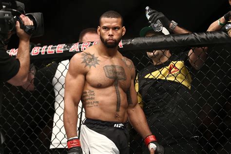 Thiago santos sub wins 1 decisions wins 5 рост 188 см размах рук 193 см вес 93 кг возраст бой в полулегком весе: Report: Thiago Santos replaces Glover Teixeira, fights ...
