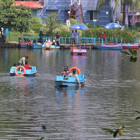Paddle Boat Nandan Park