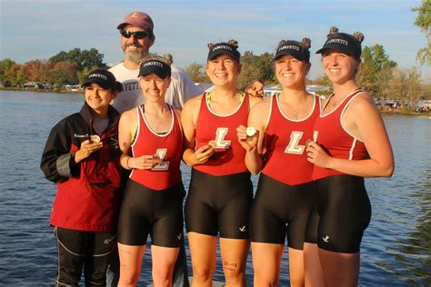 A Top Notch Crew Women’s Crew Medals At The Head Of The Charles Regatta The Lafayette