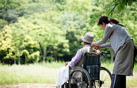 Pos health insurance combines several elements from both hmo and ppo plans. Pros and Cons of Small-Scale Long-Term Care Facilities