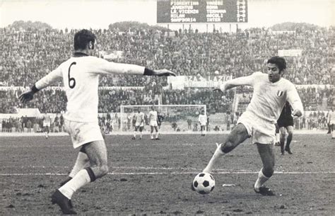 Get our lazio vs cagliari match preview, stats and info. 1974-1975 Lazio-Cagliari 1-0 : azione di Garlaschelli contrastato da Roffi. | Football, Sports ...