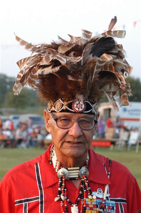 Wyandotte Nationoklahoma Chief Wyandotte Native American Fashion