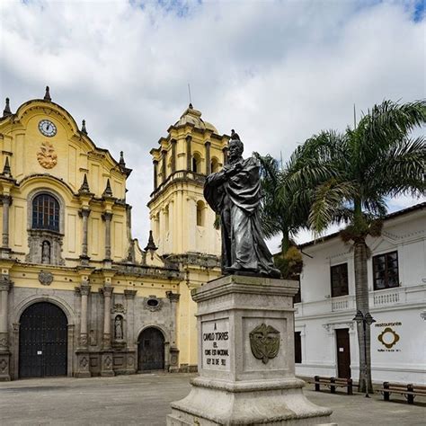 Popayán, blanca e imponente © istock. Popayan - la ciudad blanca in Kolumbien hat so einige ...