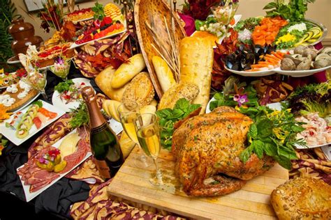 Start with a selection from nine appetizers, including the restaurant's signature pumpkin & crab the brunch buffet features turkey, seafood, pork, aged prime rib, sides and, if you still have room, a dessert buffet. Thanksgiving Buffet at Café Gauguin Rosen Centre, Orlando ...