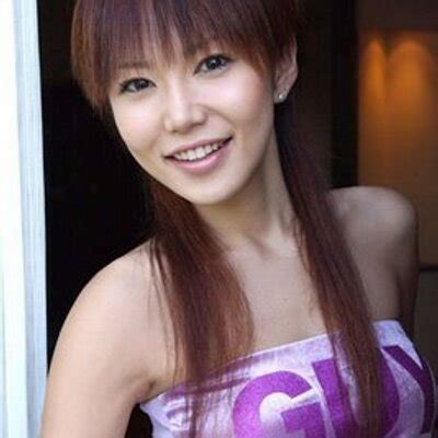 Aya Koizumi AyaKoizumi Twitter