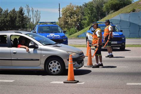 Restricción vehicular para autos catalíticos y no catalíticos. Rige hoy la restricción vehicular por el Rally - El Diario ...