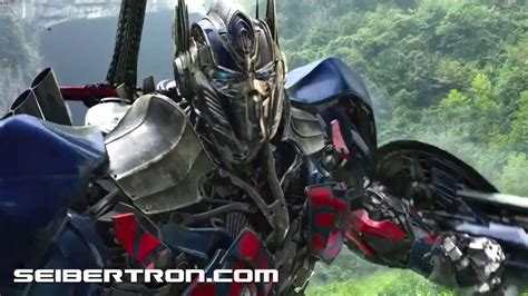 When humanity allies with a bounty hunter in pursuit of optimus prime, the autobots turn to a mechanic and his family for help. Transformers Age of Extinction Teaser Trailer HD - Optimus ...