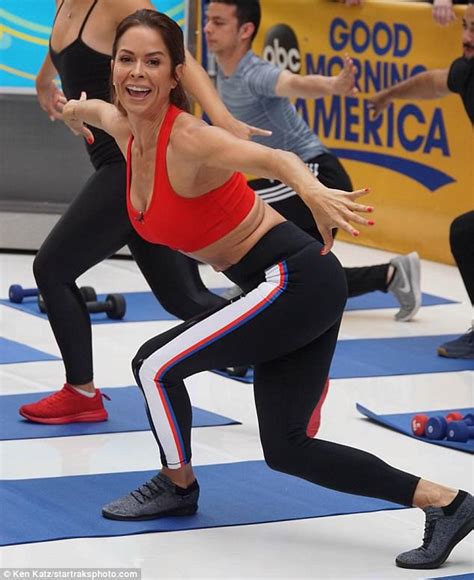 Brooke Burke Flaunts Figure In A Sports Bra During Gma Fitness Demo