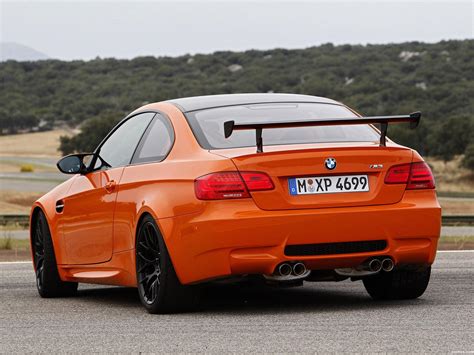 Cars, abs/ebdabs/ebd, active pedestrian safety systemactive pedestrian safety system, automatic stability control ascautomatic stability. Fotos de BMW M3 GTS 2010