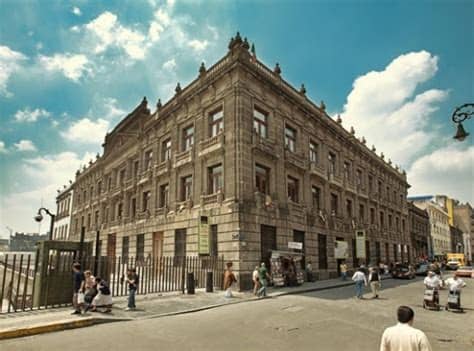 Si decides alojarte en hotel la casa del marques de comillas de comitán de domínguez, estarás a apenas 3 min a pie de museo de arte hermila castellanos domínguez y a 6 de museo arqueológico de comitán. México Heráldico: Palacio del Marqués del Apartado