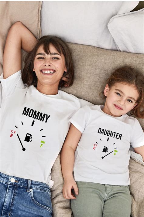 roupas mãe e filha roupas de família combinando mãe e filha camiseta new mãe e eu medidor