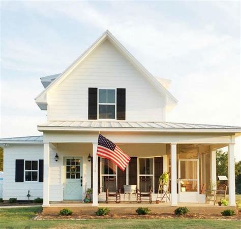 Choose from hundreds of self catering holiday cottages, hotels, b&b's, guest houses and more in spectacular lakes and mountain scenery. Brittany York's Sugarberry Farmhouse in Louisiana