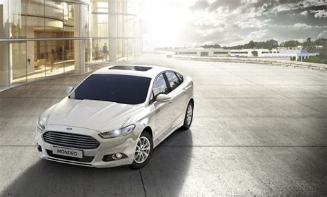 First All New Ford Mondeo Hybrids Roll Off The Production Line 2023