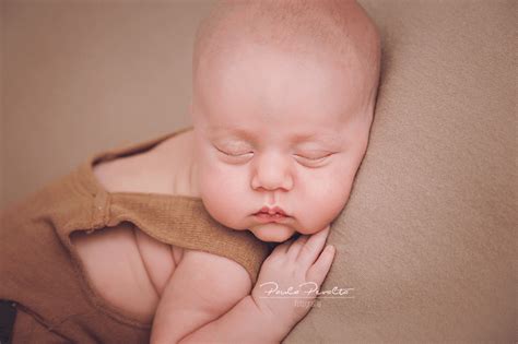 sesión de fotos a bebé de 23 días paula peralta fotografía