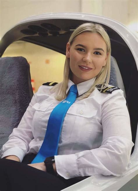 Tie Outfits Pilot Uniform Women Wearing Ties Female Pilot Aviators Women Good Looking Women