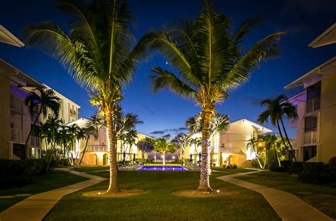 Cayman Reef Resort Vacation Rentals On Seven Mile Beach Grand Cayman