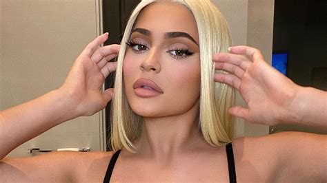 kylie jenner melts down instagram with mind blowing topless birthday photos the blast