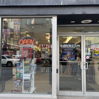 Games Toys Sportscards Updated May Photos Reviews Yonge Street