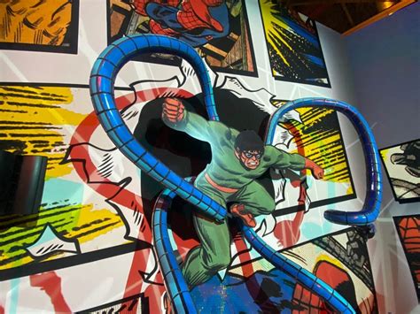 Photosvideo Spider Man Inducted Into The Comic Con Museum Character