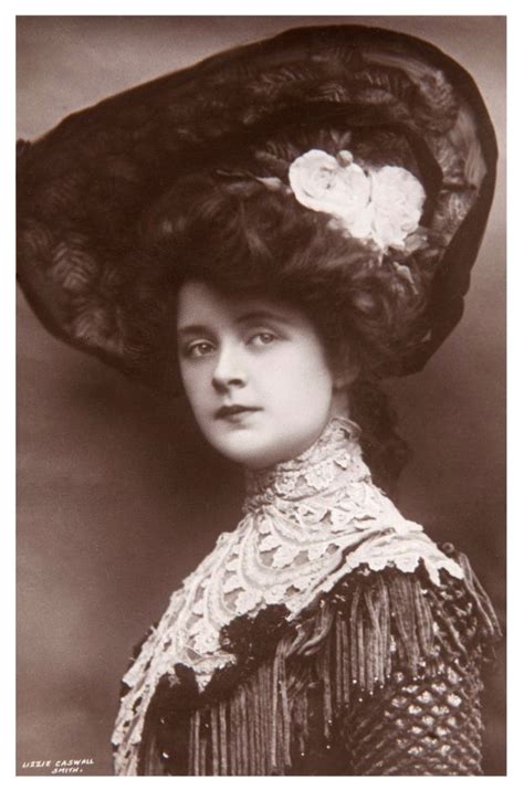 30 Vintage Portrait Photos Of Beauties With Chapeau From The Late 19th