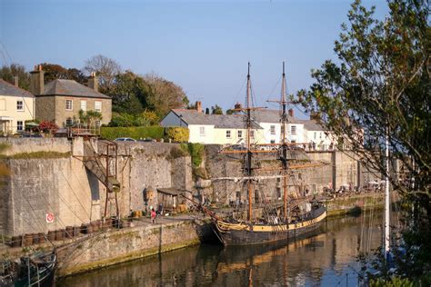 Charlestown Cornwalls Living Movie Set Man Vs Globe