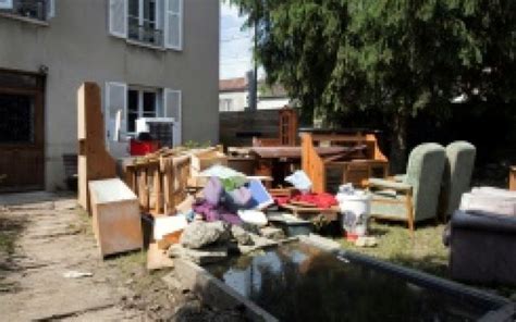 Pour plus d'informations, n'hésitez pas à consulter le site. Inondations: la facture se précise entre 900 millions et 1 ...