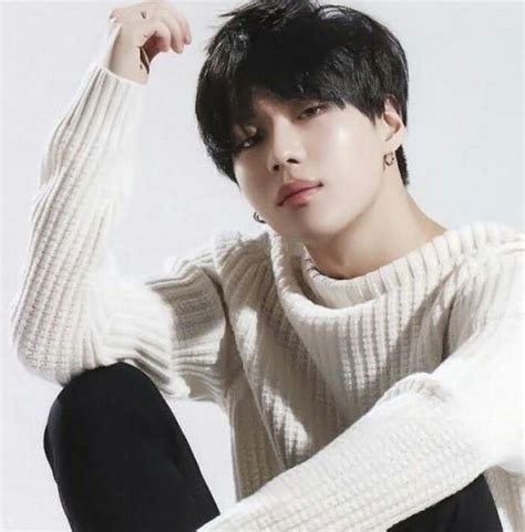 They debuted on march 4, 2019 with their first mini album the dream chapter: Taemin on Abema TV : Taemints