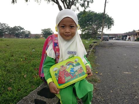 Dilansir healthfully , menyiapkan bekal anak dari rumah memberi banyak keuntungan daripada membeli makanan di kantin sekolah. Cabaran 5-hari bekal makanan yang sihat | irrayyan.com