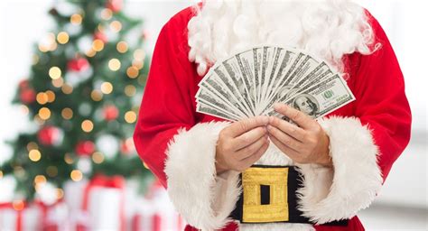 How Much Money Do Santas Make