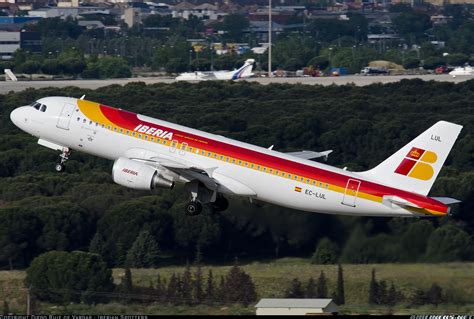 Airbus A320 216 Iberia Aviation Photo 2274762