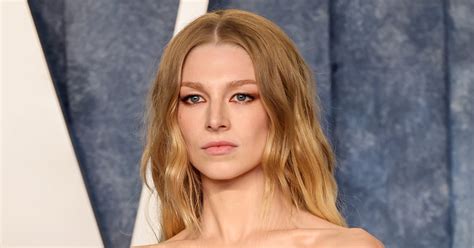 Hunter Schafer Wore A Single Feather As Top At Vanity Fair Oscar Party