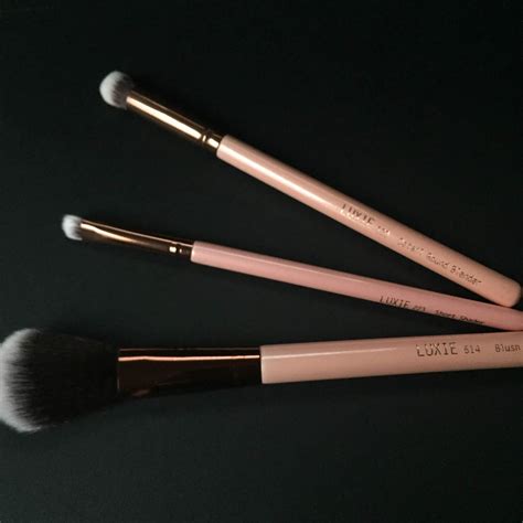Luxie beauty kabuki rose gold collection, complete face set and