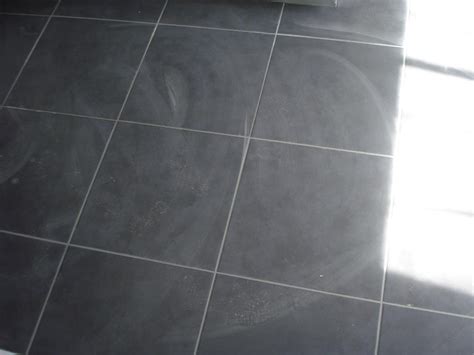 Here we see grey tiles with white grout. Next stop....Doreen: Week 25 - Stuck in the middle with you...the story of grout