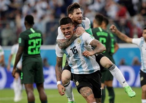 ชนาธิป สรงกระสินธ์ ชื่อเล่น เจ (เกิด 5 ตุลาคม พ.ศ. เป็นยิ่งกว่าโค้ช โรโฮ ฮีโร่อาร์เจนตินา เผยคำพูด เมสซี่ สั่งลุย