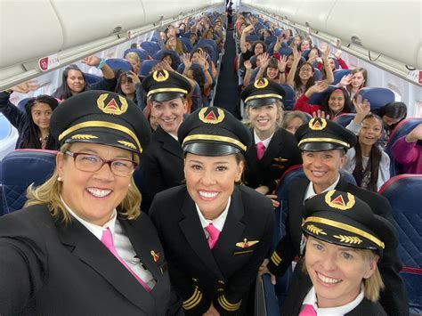 All Female Flight Crew Took 120 Girls To Nasa Time