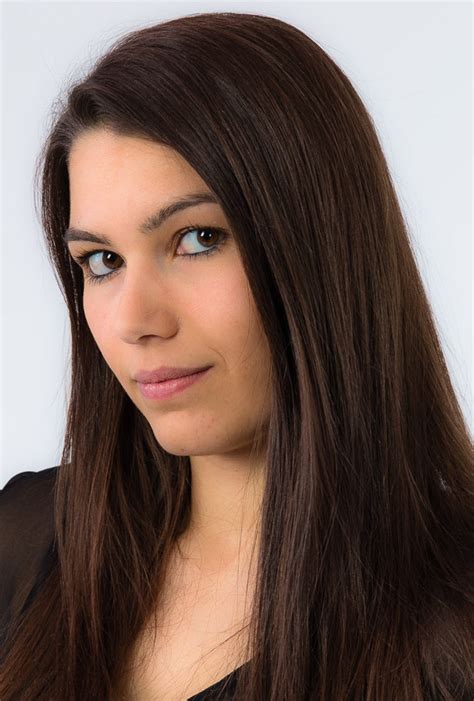 10 min tap to preview & download! Victoria übernimmt Kinder- und Jugendtraining ...