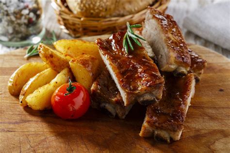 Bistecca di maiale cube è un taglio di carne dal controfiletto di maiale. Come cucinare costine di maiale al forno | Guide di Cucina