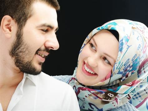 Tips Menjaga Hubungan Suami Istri Cahaya Islam