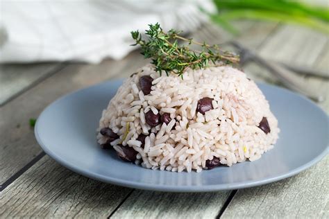Authentic Jamaican Rice And Peas Cooking The Globe